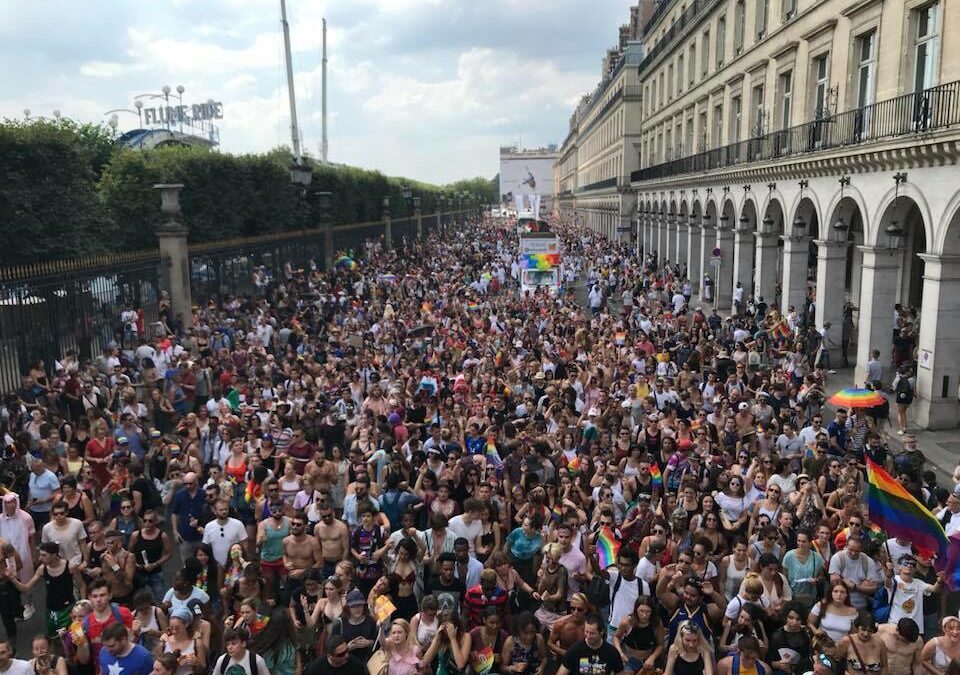 Paris – comment agencer son char pour la Gay Pride ?